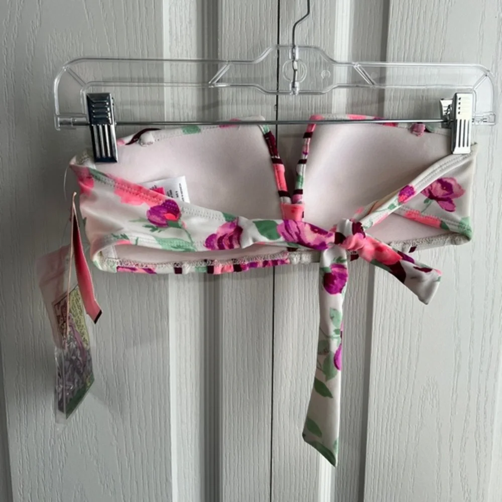 Betsey Johnson‎ Prisoner Of Love Rose Molded Bikini Top Women's Size Small NEW